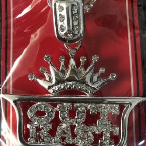 Silver-Outkast-Crown-Pendant-3